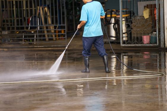 Professional pressure washing for storefronts and entryways